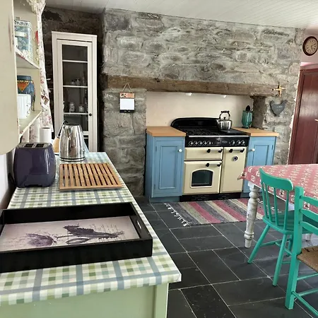 Glenmore - * Waterville