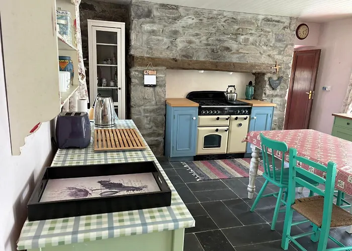 Glenmore - * Waterville